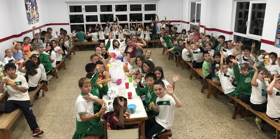 NOCHE EN EL COLE 2018